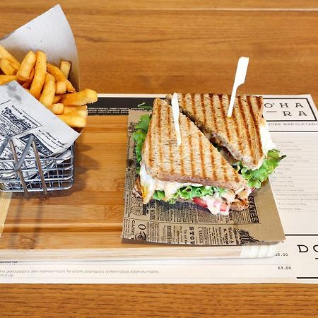 Apartments Opa Opa 리예카 외부 사진