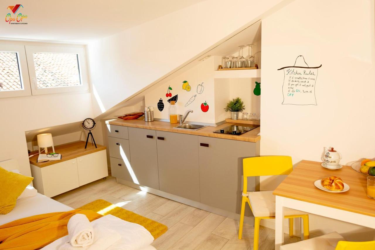 Apartments Opa Opa 리예카 외부 사진